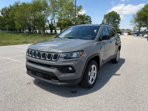 Gray 2024 Jeep Compass Latitude for sale in Terre Haute, IN