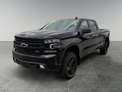 Black 2022 Chevrolet Silverado 1500 LT Trail Boss for sale in Terre Haute, IN