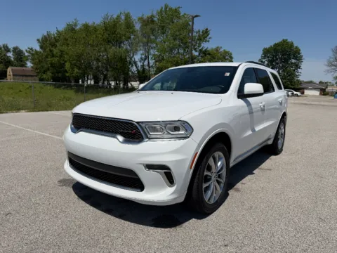 White 2022 Dodge Durango SXT for sale in Terre Haute, IN