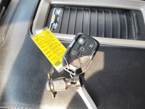 More photos of 2016 GMC Yukon XL 1500 Denali at Dorsett Hyundai, IN
