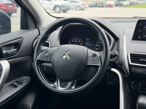 More photos of 2018 Mitsubishi Eclipse Cross SE at Dorsett Hyundai, IN