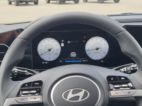 More photos of 2026 Hyundai Elantra Limited at Dorsett Hyundai, IN