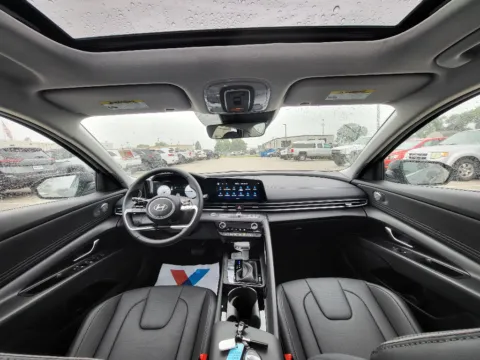 Photos of 2026 Hyundai Elantra Limited for sale in Terre Haute, IN at Dorsett Hyundai