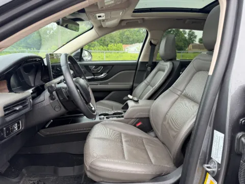 Photos of 2023 Lincoln Corsair Reserve for sale in Terre Haute, IN at Dorsett Hyundai
