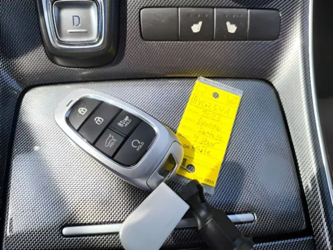 More photos of 2023 Hyundai Santa Fe SEL at Dorsett Hyundai, IN