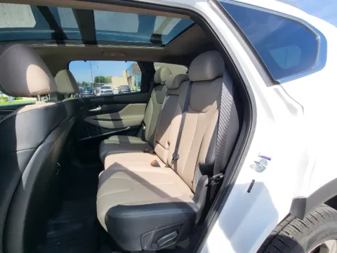 More photos of 2023 Hyundai Santa Fe SEL at Dorsett Hyundai, IN