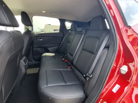 More photos of 2025 Nissan Murano SV at Dorsett Hyundai, IN