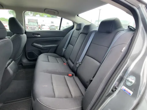 More photos of 2022 Nissan Altima 2.5 SV at Dorsett Hyundai, IN