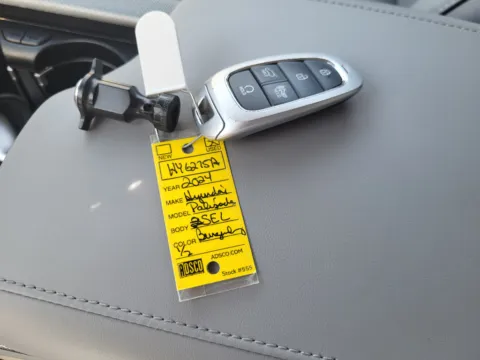 More photos of 2024 Hyundai Palisade SEL 7P at Dorsett Hyundai, IN