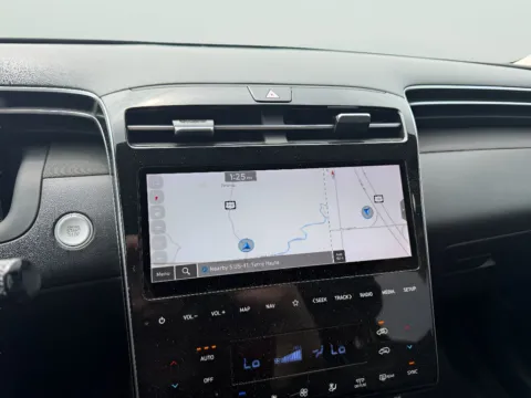 More photos of 2022 Hyundai Tucson Hybrid Limited at Dorsett Hyundai, IN