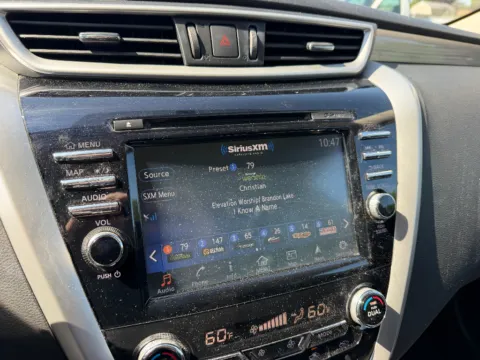 More photos of 2016 Nissan Murano Platinum at Dorsett Hyundai, IN
