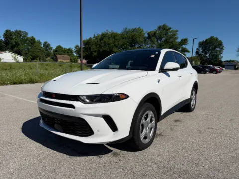 White 2024 Dodge Hornet GT Plus for sale in Terre Haute, IN