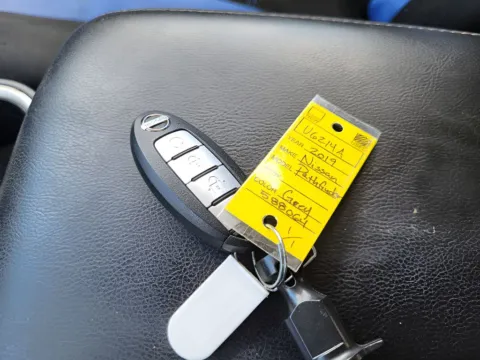 More photos of 2019 Nissan Pathfinder SV at Dorsett Hyundai, IN