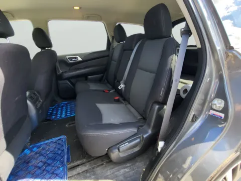 More photos of 2019 Nissan Pathfinder SV at Dorsett Hyundai, IN