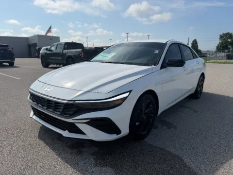 White 2026 Hyundai Elantra SEL Sport for sale in Terre Haute, IN