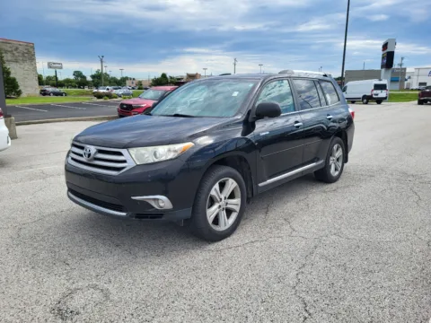 Black 2013 Toyota Highlander Limited for sale in Terre Haute, IN