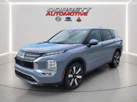 Blue 2025 Mitsubishi Outlander SE for sale in Terre Haute, IN