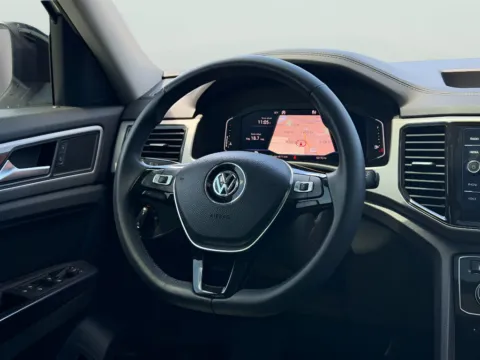More photos of 2020 Volkswagen Atlas 3.6L V6 SEL at Dorsett Hyundai, IN