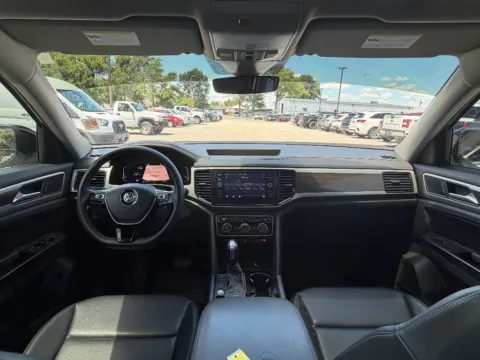 Another view of 2020 Volkswagen Atlas 3.6L V6 SEL for sale in Terre Haute, IN at Dorsett Hyundai