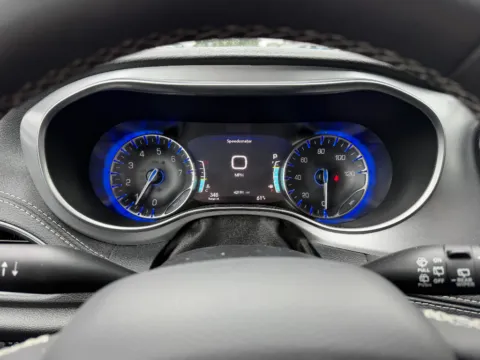 Photos of 2025 Chrysler Pacifica Limited for sale in Terre Haute, IN at Dorsett Hyundai