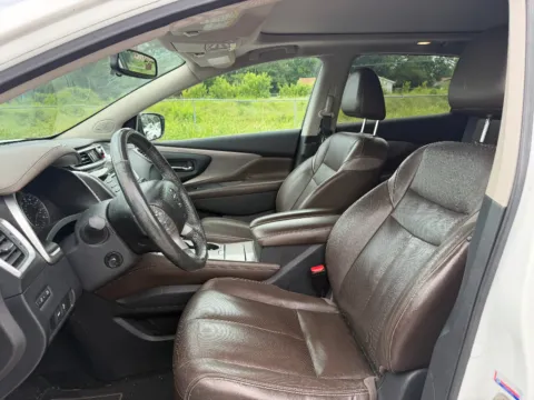 More photos of 2015 Nissan Murano Platinum at Dorsett Hyundai, IN
