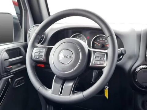 More photos of 2018 Jeep Wrangler Rubicon Recon at Dorsett Hyundai, IN
