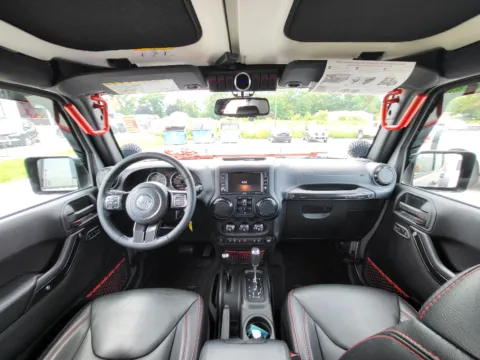 Photos of 2018 Jeep Wrangler Rubicon Recon for sale in Terre Haute, IN at Dorsett Hyundai