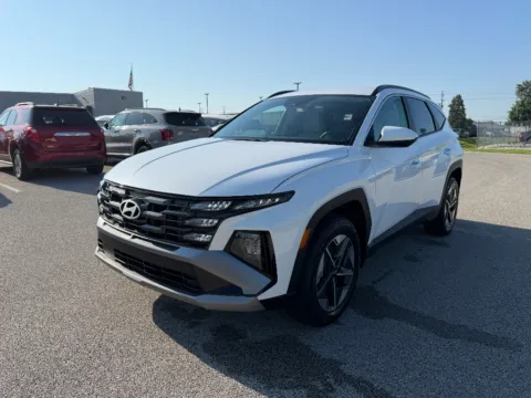 White 2026 Hyundai Tucson Hybrid SEL for sale in Terre Haute, IN