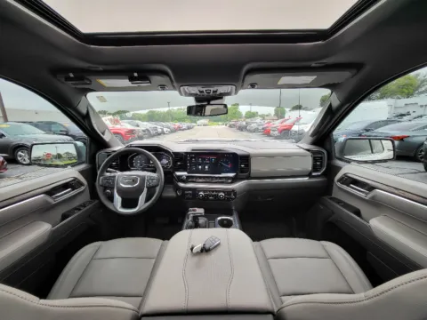 More photos of 2025 GMC Sierra 1500 SLT at Dorsett Hyundai, IN