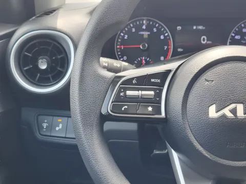 More photos of 2023 Kia Forte LXS at Dorsett Hyundai, IN
