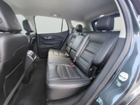 More photos of 2022 GMC Terrain Denali at Dorsett Hyundai, IN