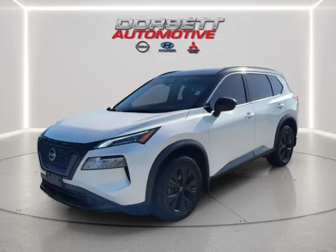 White 2023 Nissan Rogue SV for sale in Terre Haute, IN