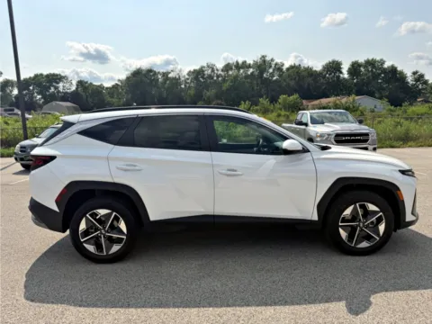 More photos of 2025 Hyundai Tucson SEL at Dorsett Hyundai, IN