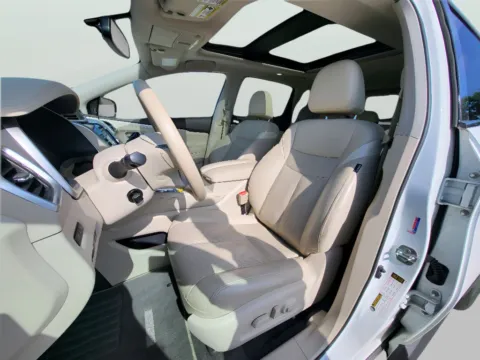 Another view of 2016 Nissan Murano Platinum for sale in Terre Haute, IN at Dorsett Hyundai