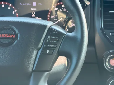 More photos of 2021 Nissan Titan PRO-4X at Dorsett Hyundai, IN
