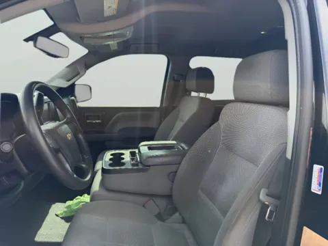 More photos of 2018 Chevrolet Silverado 1500 Custom at Dorsett Hyundai, IN