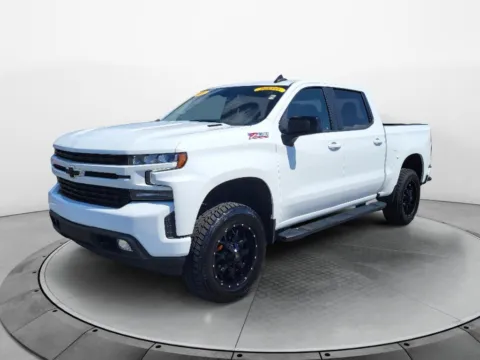 White 2022 Chevrolet Silverado 1500 RST for sale in Terre Haute, IN