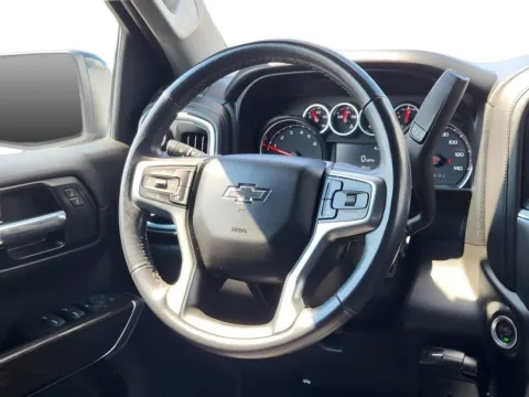 More photos of 2022 Chevrolet Silverado 1500 RST at Dorsett Hyundai, IN