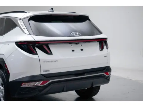 More photos of 2023 Hyundai Tucson SEL at Dorsett Hyundai, IN