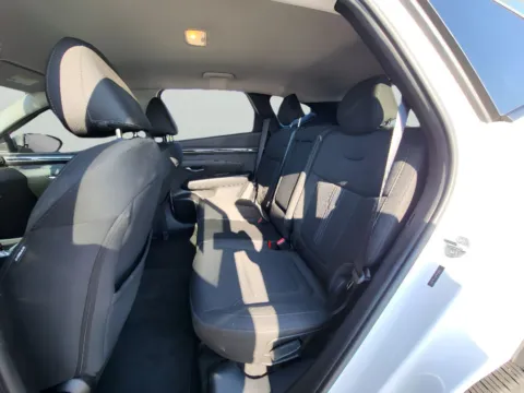 More photos of 2023 Hyundai Tucson SEL at Dorsett Hyundai, IN