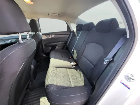 More photos of 2020 Kia Forte LXS at Dorsett Hyundai, IN