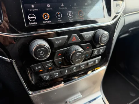 More photos of 2021 Jeep Grand Cherokee 80th Anniversary at Dorsett Hyundai, IN
