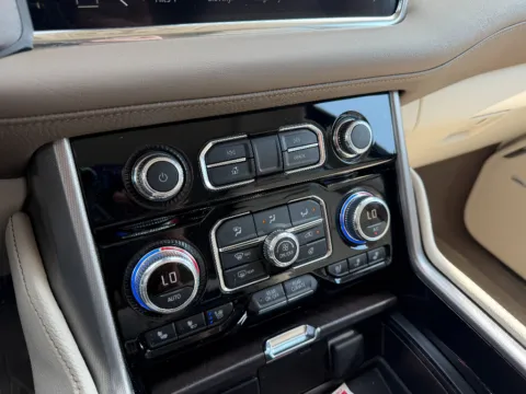 More photos of 2024 GMC Yukon Denali at Dorsett Hyundai, IN