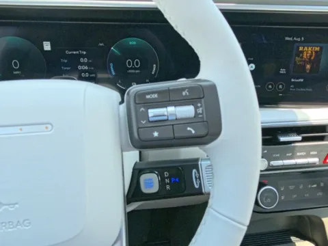 More photos of 2026 Hyundai Palisade Hybrid SEL Premium 7P at Dorsett Hyundai, IN