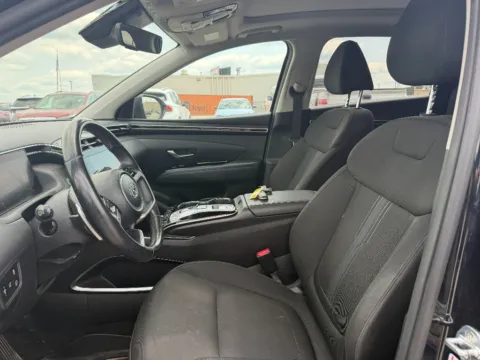 More photos of 2022 Hyundai Tucson Hybrid SEL Convenience at Dorsett Hyundai, IN