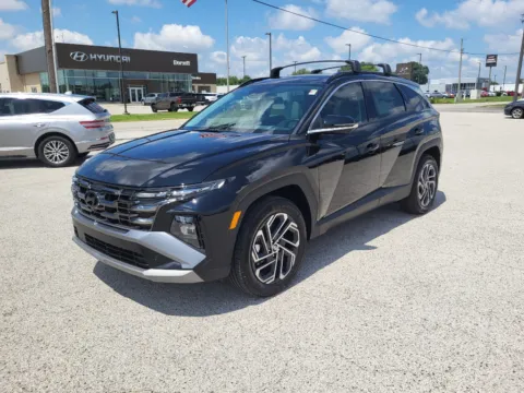 Black 2026 Hyundai Tucson Hybrid Limited for sale in Terre Haute, IN
