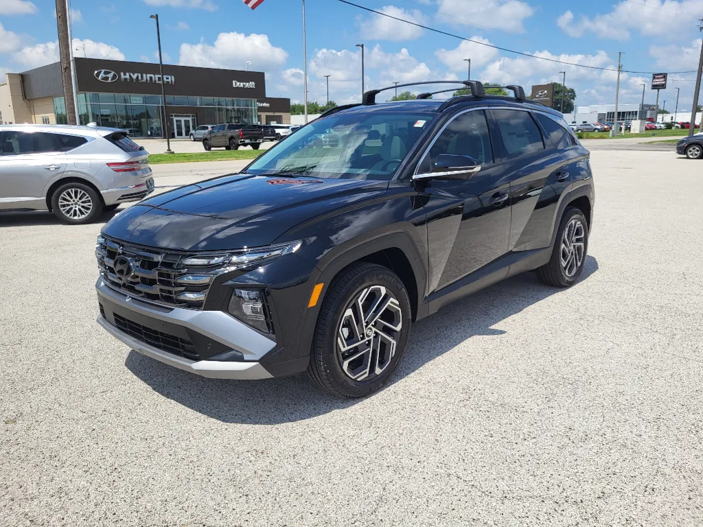 Black 2026 Hyundai Tucson Hybrid Limited for sale in Terre Haute, IN
