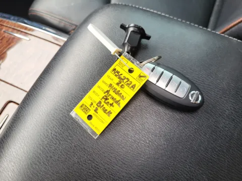More photos of 2020 Nissan Armada Platinum at Dorsett Hyundai, IN