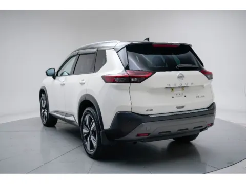 More photos of 2021 Nissan Rogue SL at Dorsett Hyundai, IN