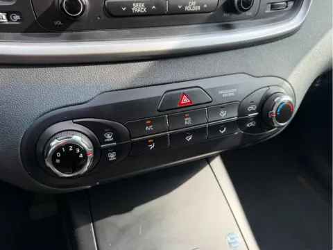 More photos of 2017 Kia Sorento LX at Dorsett Hyundai, IN